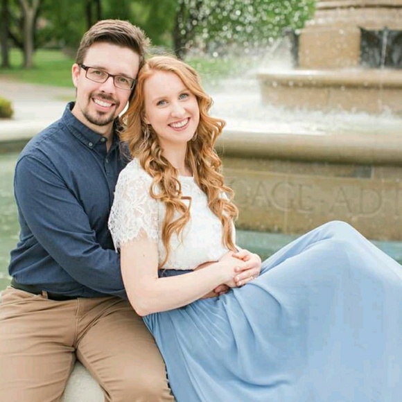 Meet your Posher, Laura - Picture 1 of 1